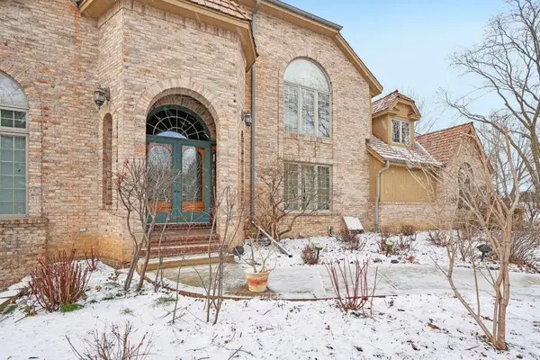 4555 Edington Ln, Brookfield, WI 53045