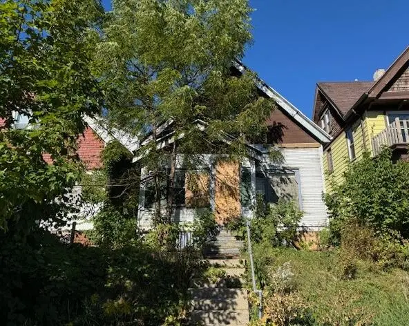 3179 N 14th St, Milwaukee, WI 53206 - Image #1