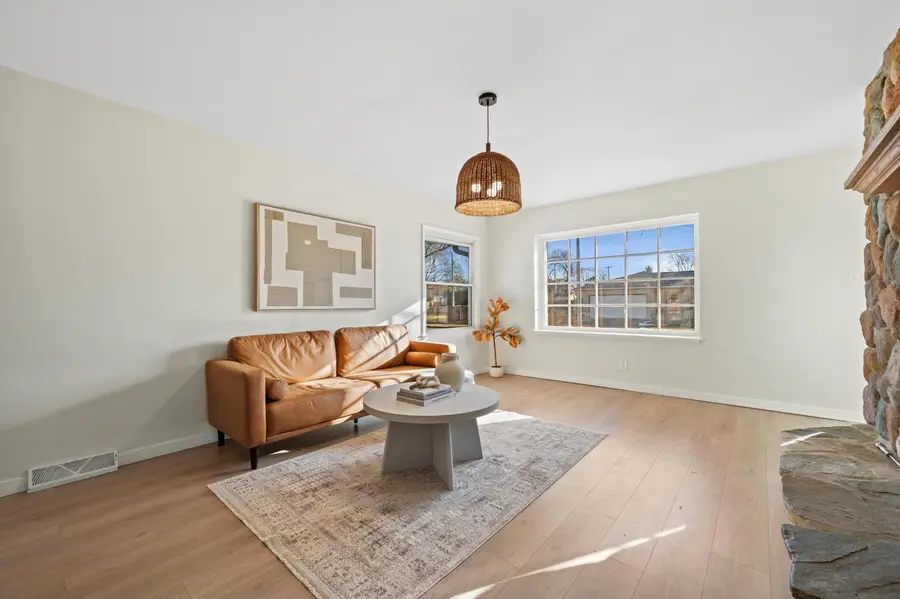 8530 W Holt Ave, Milwaukee, WI 53227 - Image #3