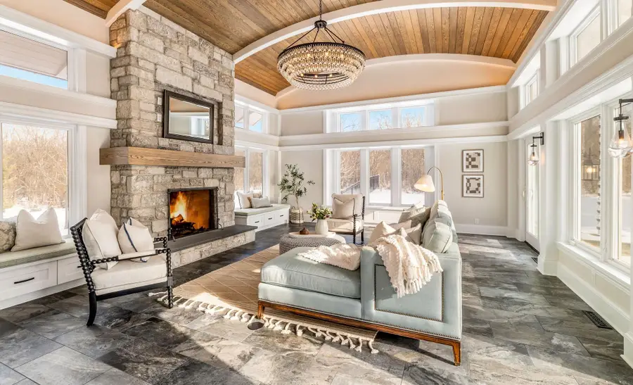 9500 N Valley Hill Rd, River Hills, WI 53217 - Image #2