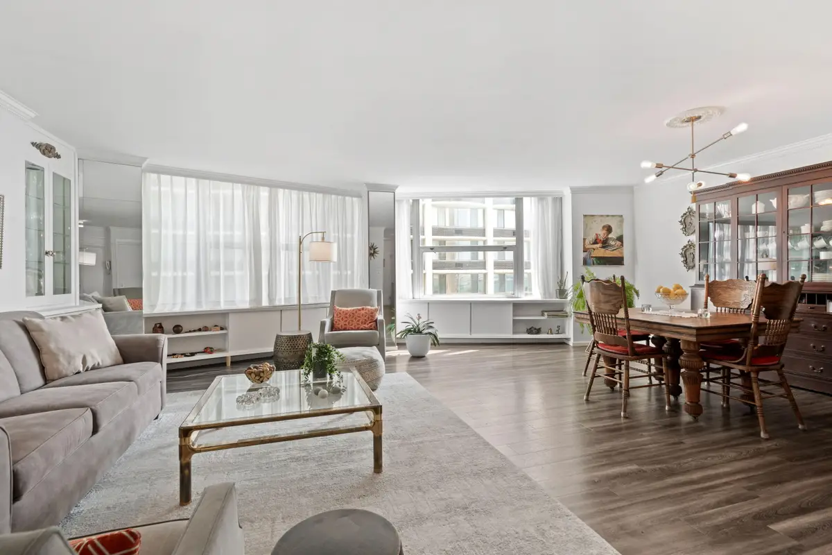 1610 N Prospect Ave, Milwaukee, WI 53202 - Image #1