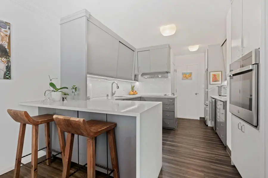 1610 N Prospect Ave, Milwaukee, WI 53202 - Image #2