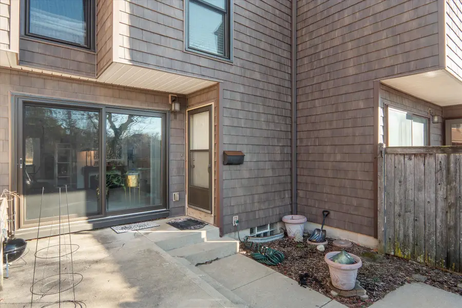 9206 N 70th St, Milwaukee, WI 53223 - Image #2