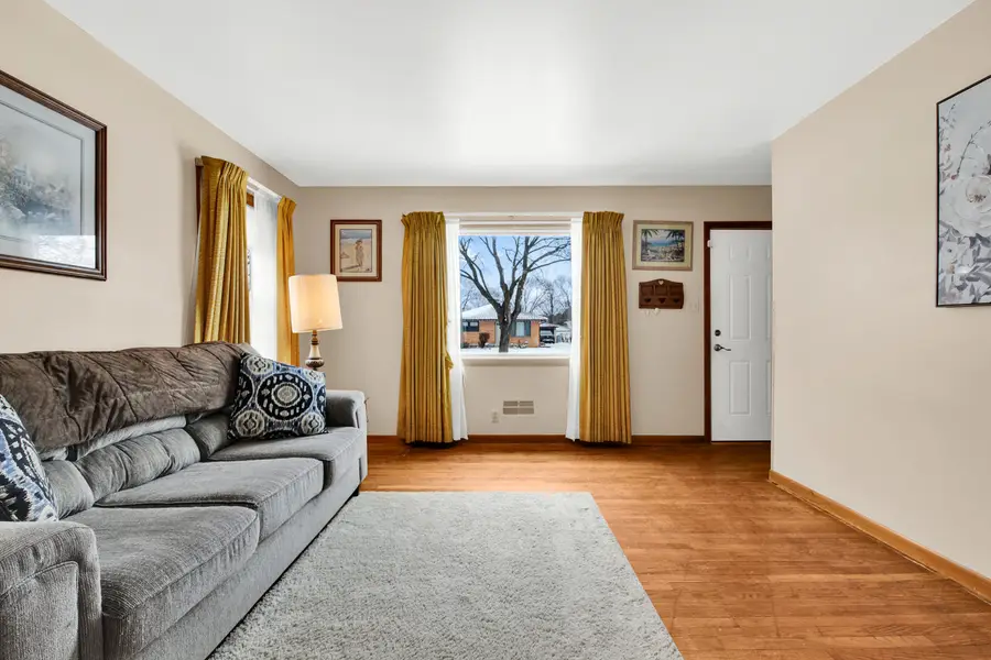 4853 N 90th St, Milwaukee, WI 53225 - Image #3