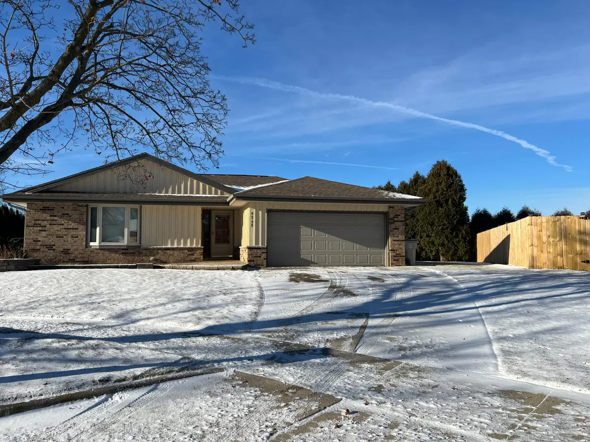 5775 S 24th St, Milwaukee, WI 53221 - Image #1