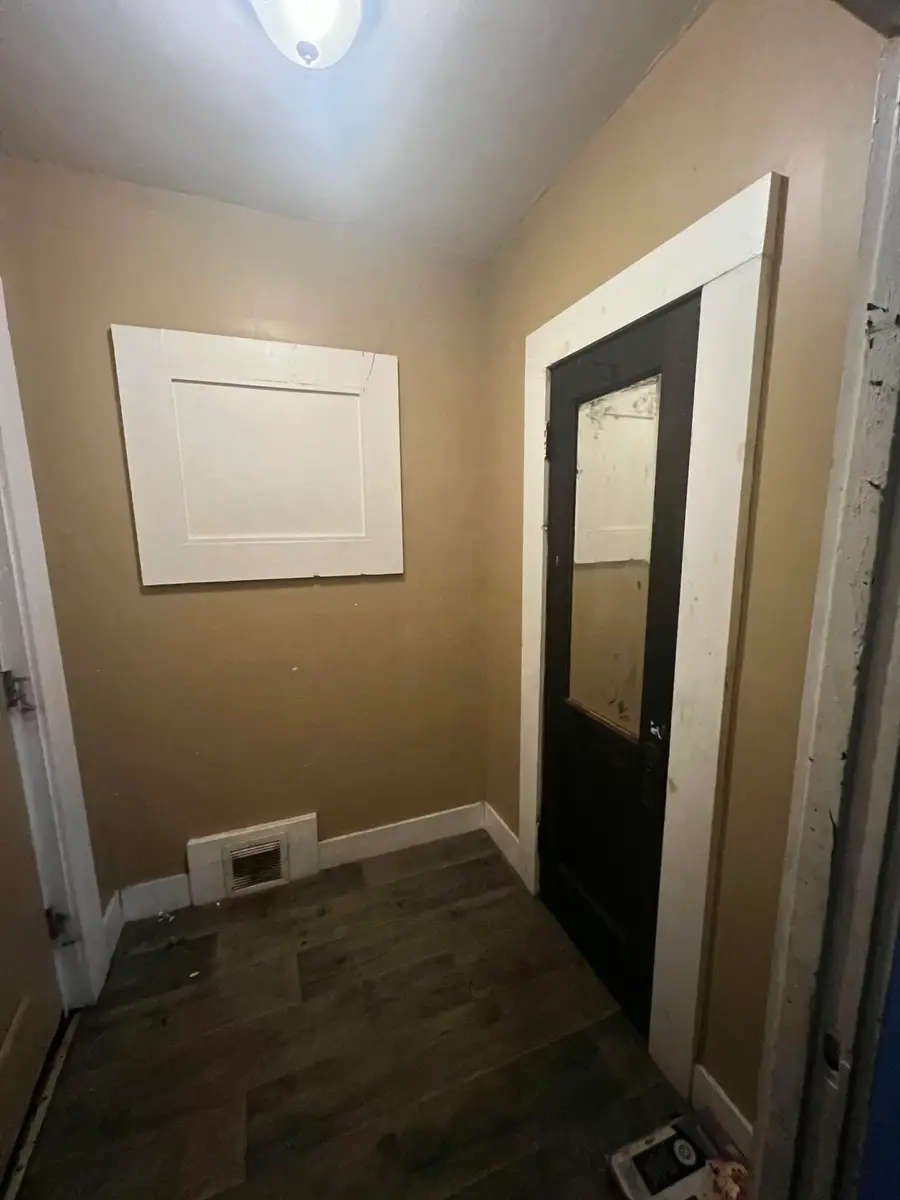 3052 N 40th St, Milwaukee, WI 53210 - Image #2