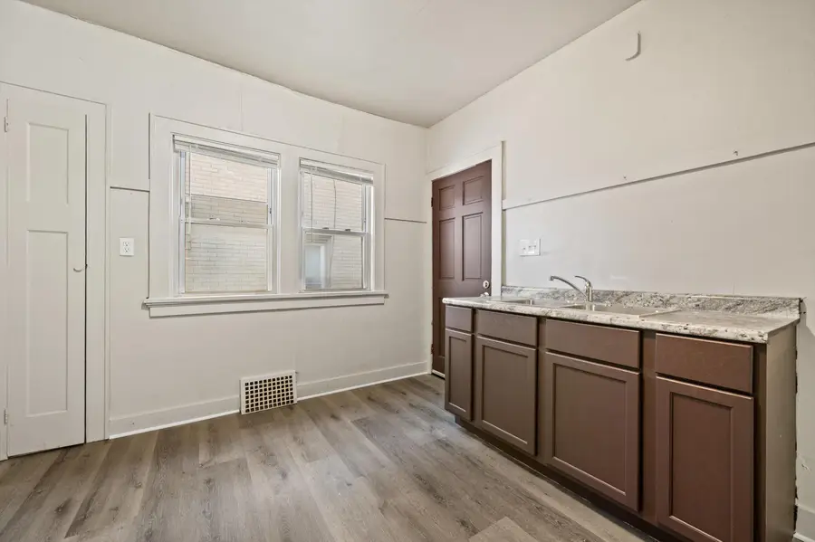 2724 N Palmer St, Milwaukee, WI 53212 - Image #3