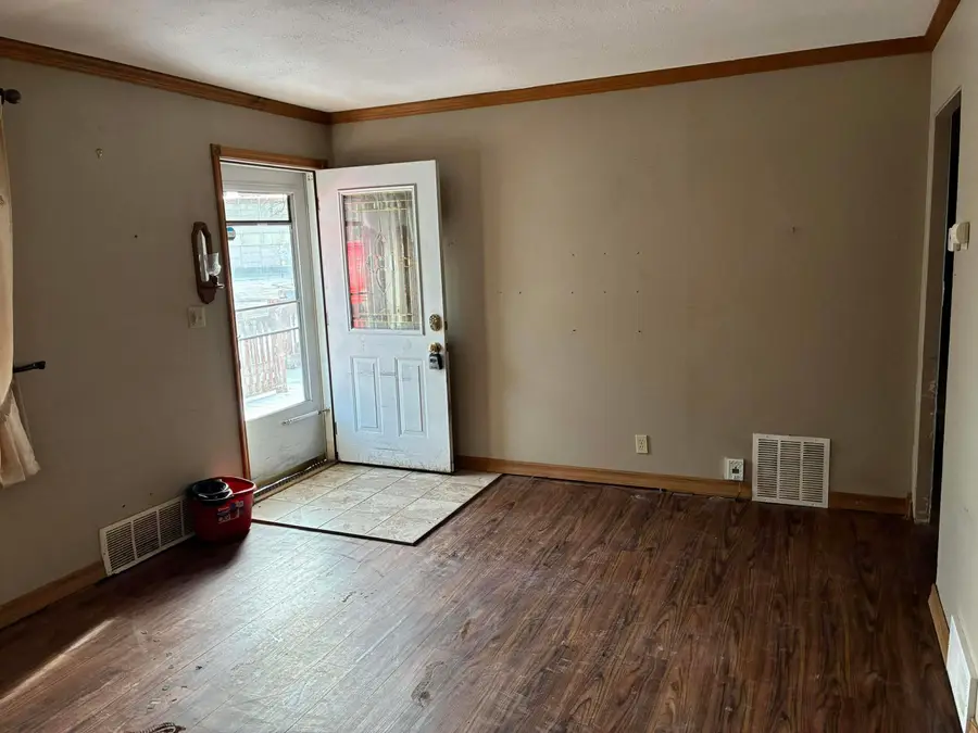 301 S 83rd St, Milwaukee, WI 53214 - Image #2