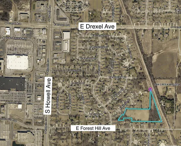 640 E Darcy Dr, Oak Creek, WI 53154