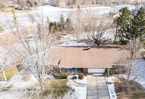 225 N Concord Ave, Watertown, WI 53094