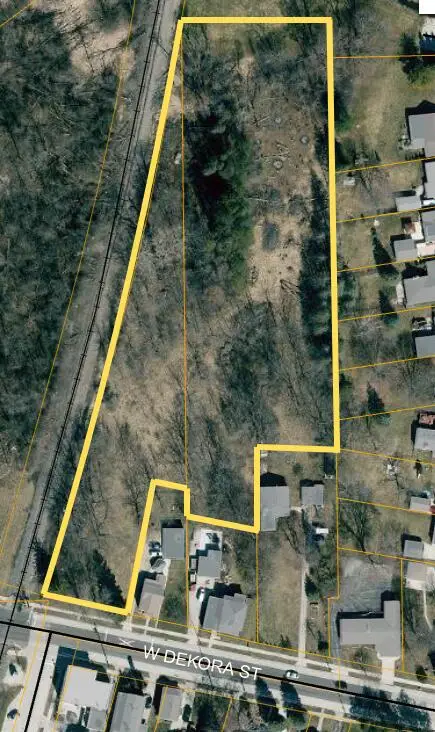 Lt1 W Dekora St, Saukville, WI 53080