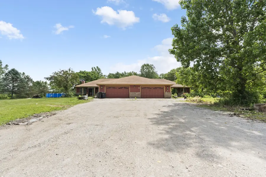 21337 N Cape St, Union Grove, WI 53182 - Image #3