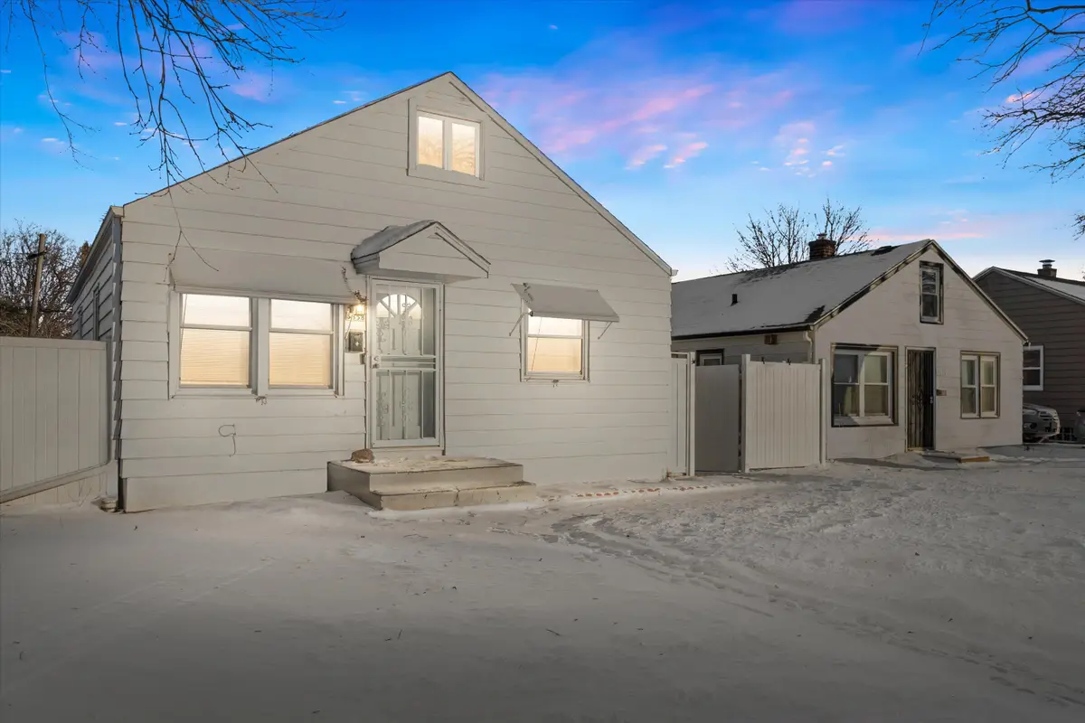5658 N 66th St, Milwaukee, WI 53218 - Image #1