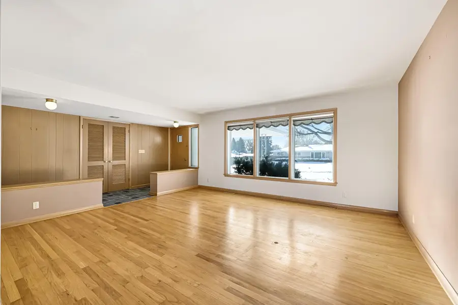 6046 S 22nd St, Milwaukee, WI 53221 - Image #2