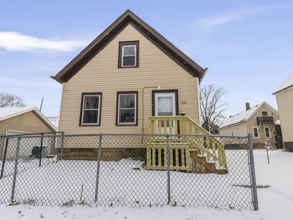 2558 N 24th St, Milwaukee, WI 53206 - Image #1