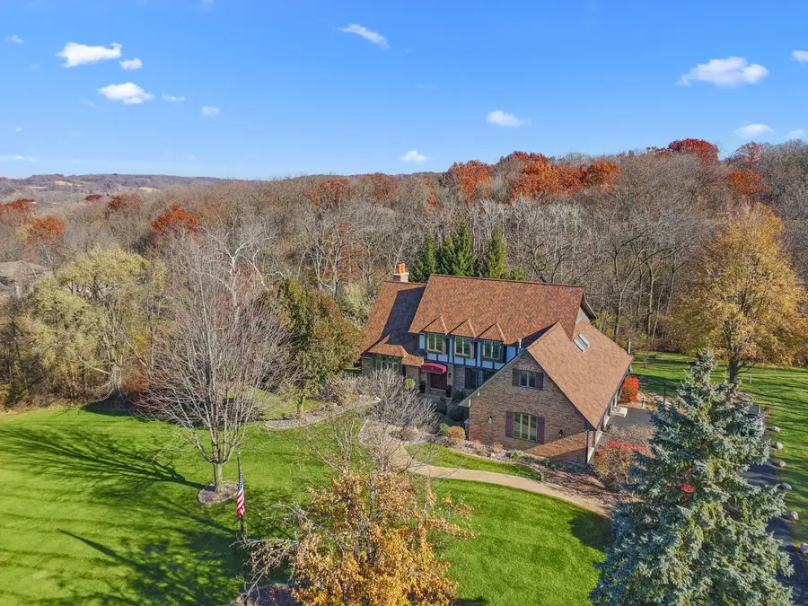 N3026 Lake Forest Cir, Geneva, WI 53147 - Image #3