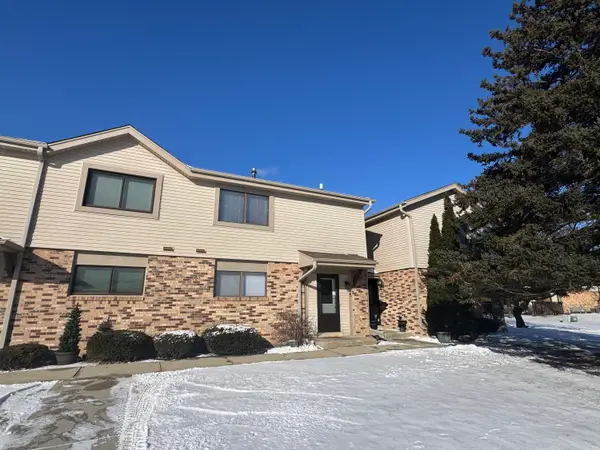 5742 Cambridge Cir, Mount Pleasant, WI 53406
