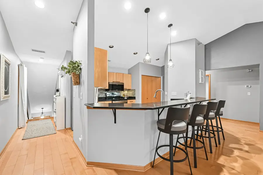 18500 Brookfield Lake Dr, Brookfield, WI 53045 - #3