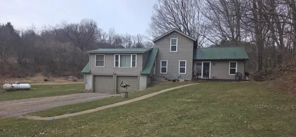 26766 County Highway Dd, Rockbridge, WI 53581