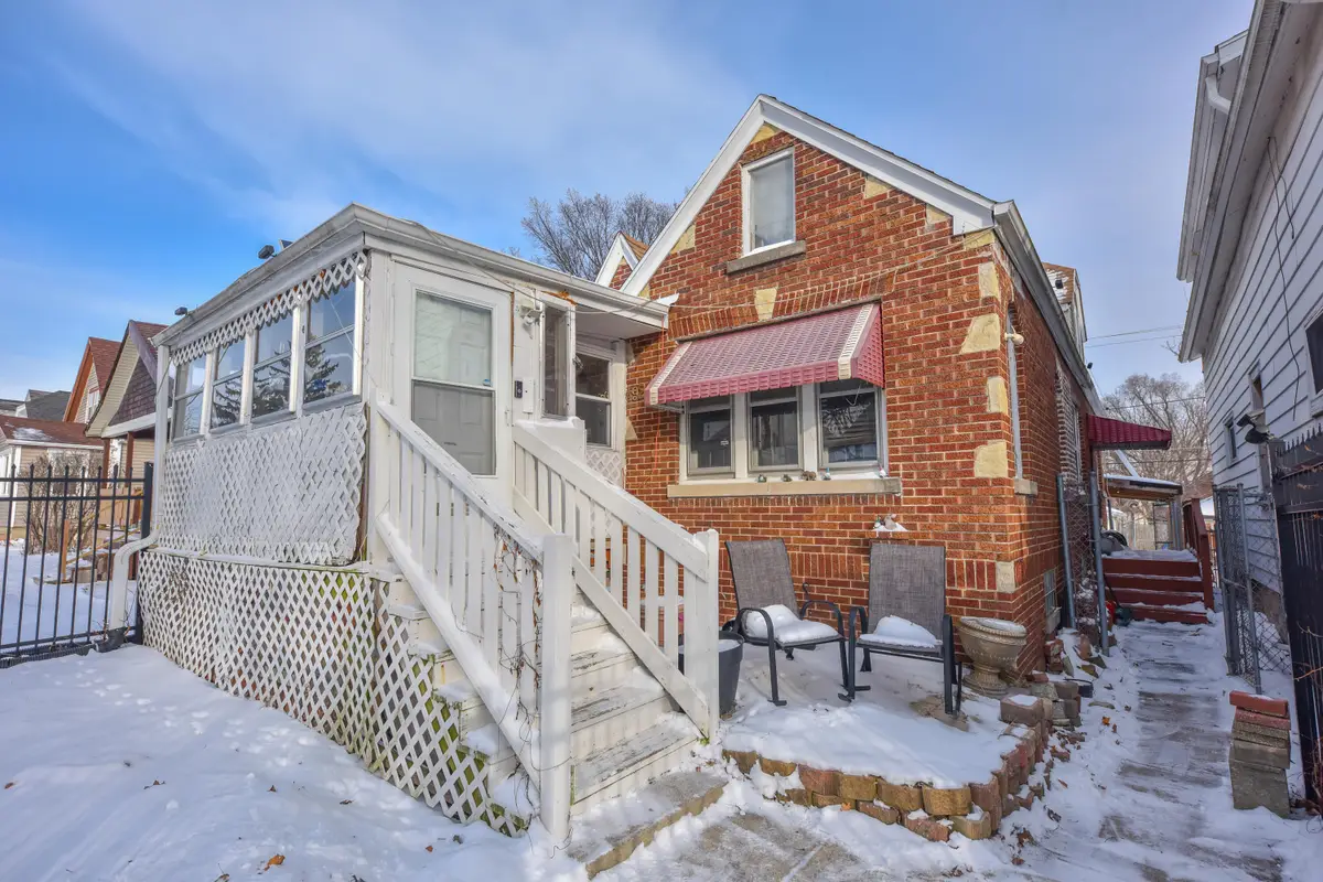 4926 N 37th St, Milwaukee, WI 53209 - Image #1