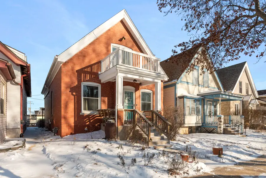 1926 E Bennett Ave, Milwaukee, WI 53207 - #2