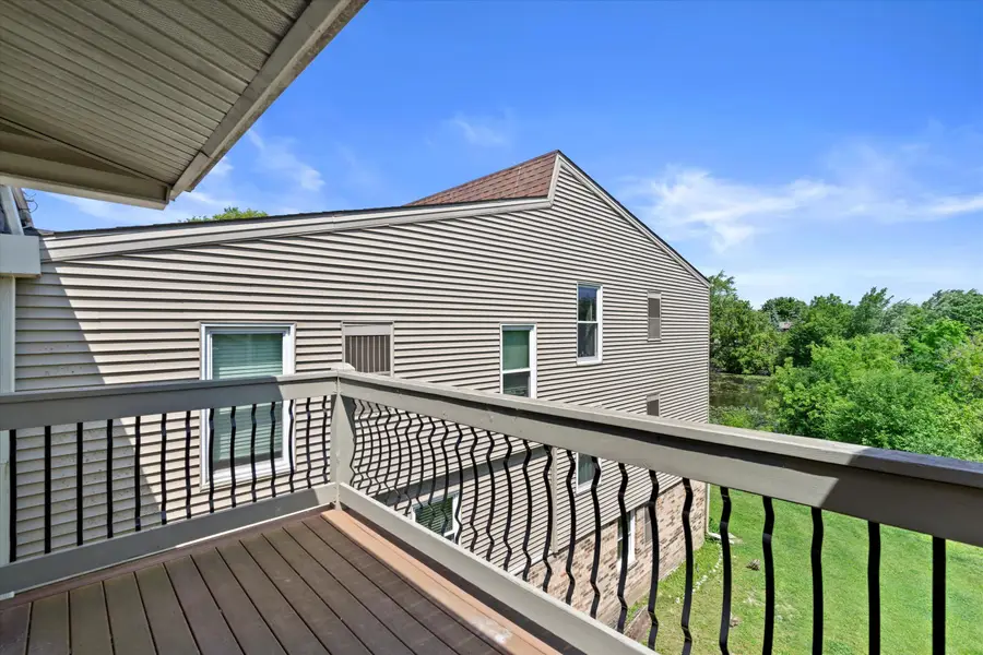 N114W1668 Crown Dr, Germantown, WI 53022 - Image #2