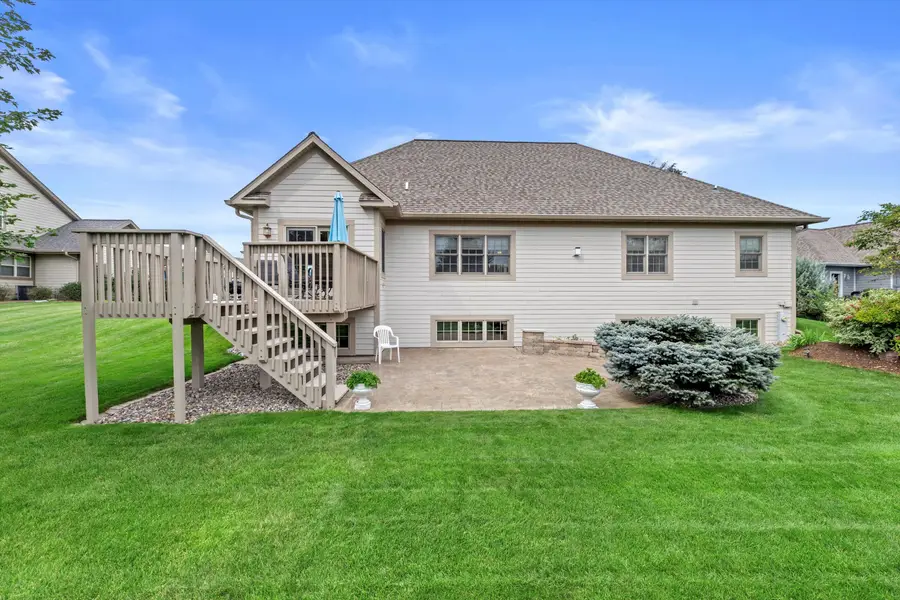 1289 Ridgeside Rd, Oconomowoc, WI 53066 - Image #3