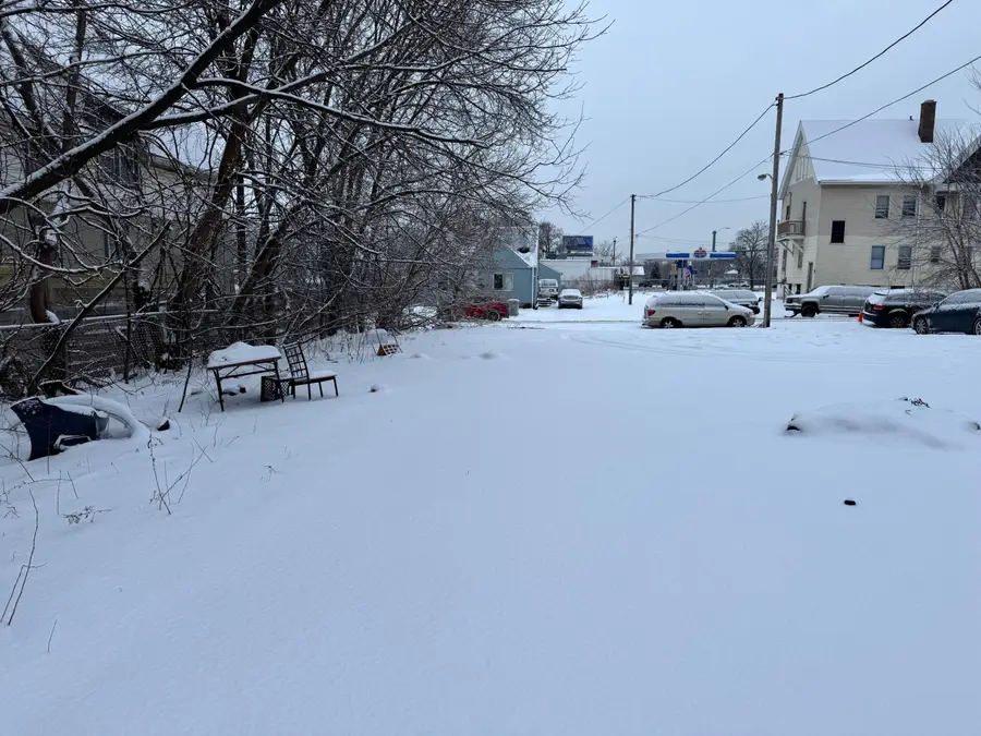 1426 W Groeling Ave, Milwaukee, WI 53206 - Image #2