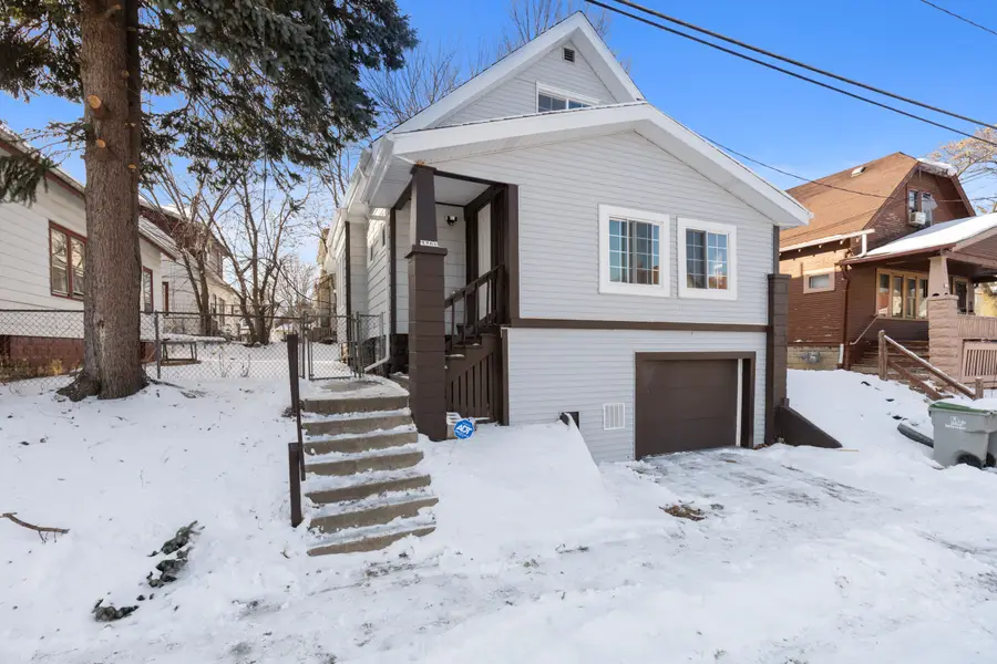 3709 N 2nd Ln, Milwaukee, WI 53212 - Image #2