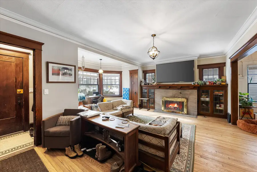 1812 E Newberry Blvd, Milwaukee, WI 53211 - Image #2