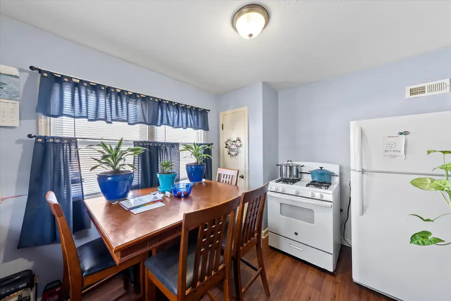 2977 N 61st St, Milwaukee, WI 53210 - Image #3