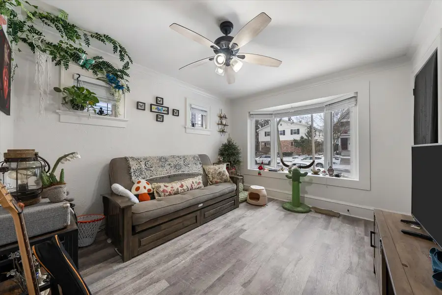 3215 N Bartlett Ave, Milwaukee, WI 53211 - Image #2