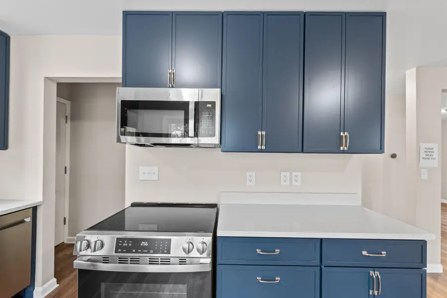 841 N 54th St, Milwaukee, WI 53208 - Image #2