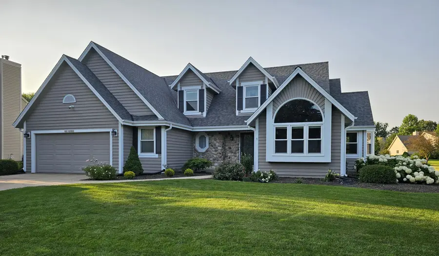 N53W15786 Creekwood Xing, Menomonee Falls, WI 53051 - Image #2