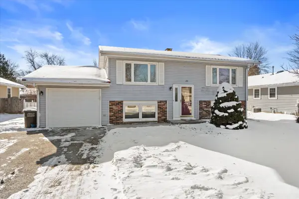 711 E Harvard St, Oconomowoc, WI 53066