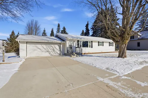 441 E Rhine St, Elkhart Lake, WI 53020