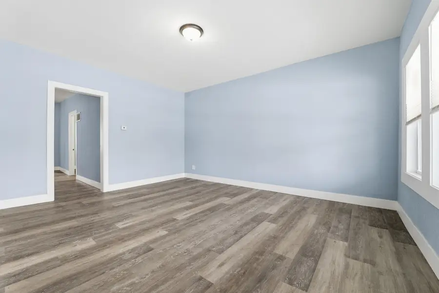 2354 S 16th St, Milwaukee, WI 53215 - Image #2