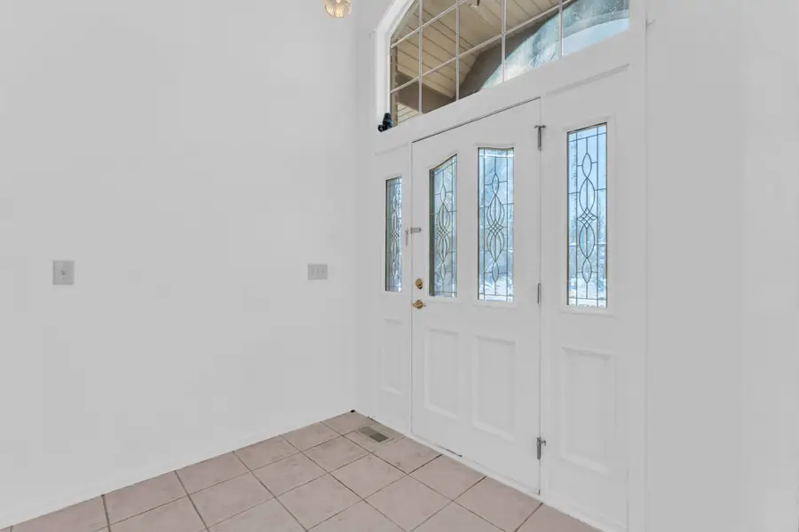 N65W15278 Blue Heron Dr, Menomonee Falls, WI 53051 - Image #3