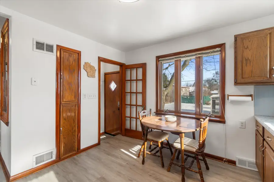 820 S 91st St, West Allis, WI 53214 - Image #3