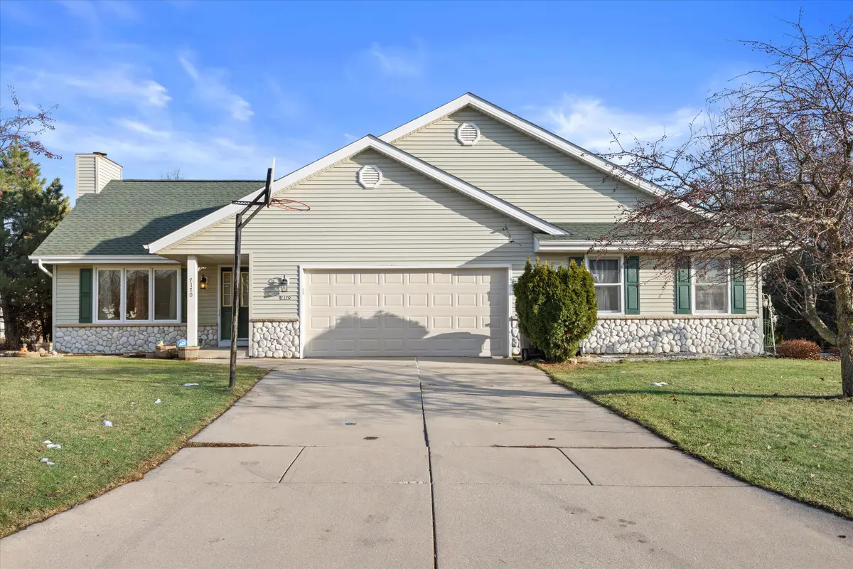 7170 S Countryside Dr, Franklin, WI 53132 - Image #1