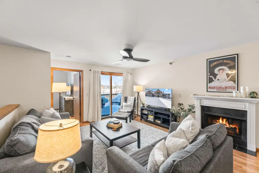 952 Oconomowoc Pkwy, Oconomowoc, WI 53066 - Image #3