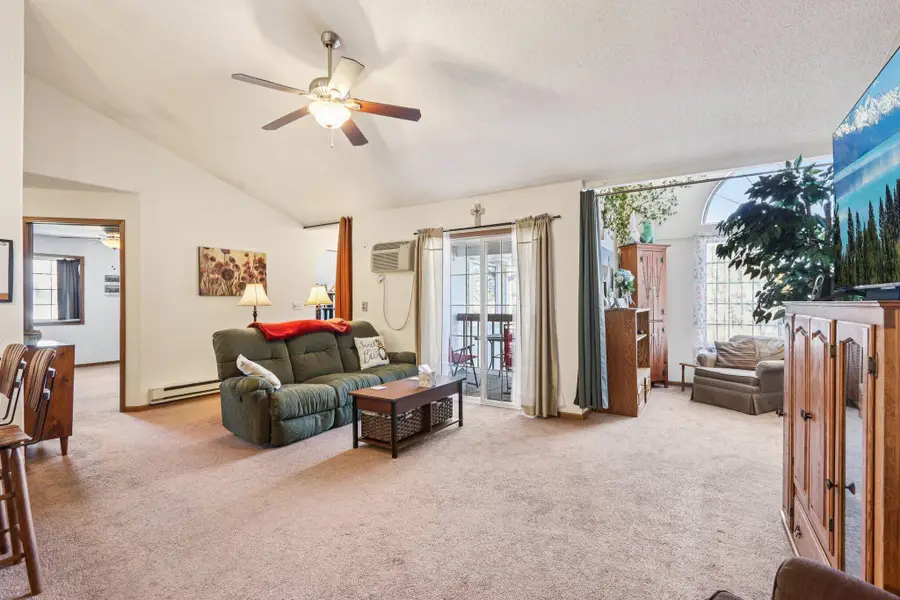 521 Lawson School Rd, Delavan, WI 53115 - Image #2