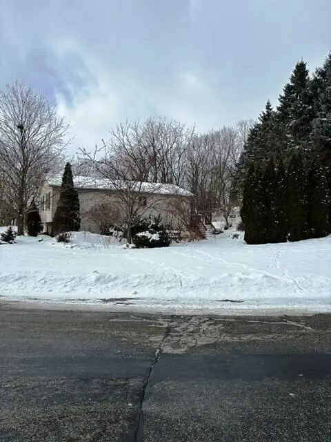 1105 Mc Coy Park Rd, Fort Atkinson, WI 53538 - Image #2