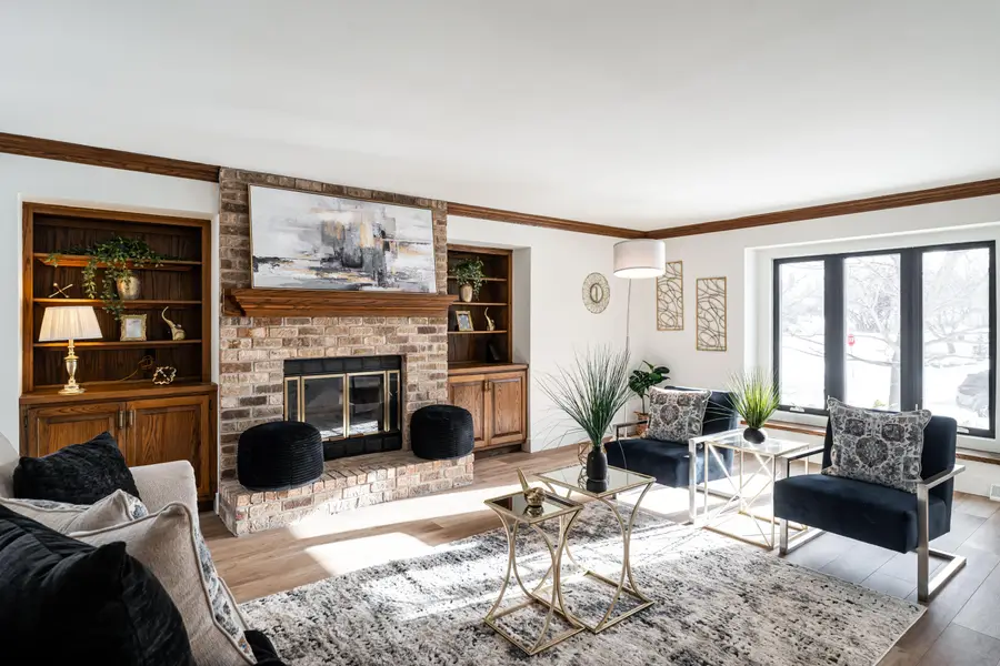 12500 W Scarborough Dr, New Berlin, WI 53151 - Image #3