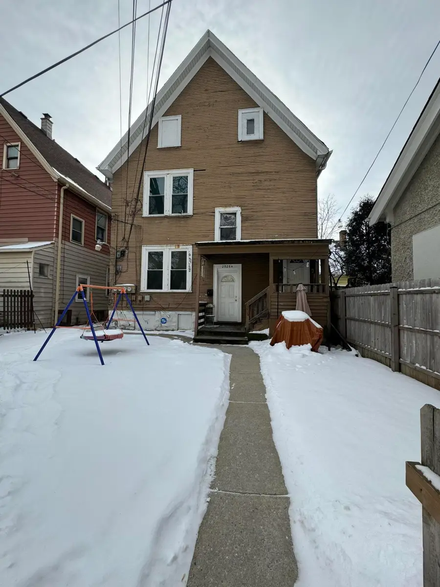 2928 W Jueanu Ave, Milwaukee, WI 53208 - Image #3