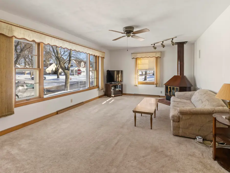 5701 W Stack Dr, Milwaukee, WI 53219 - Image #3