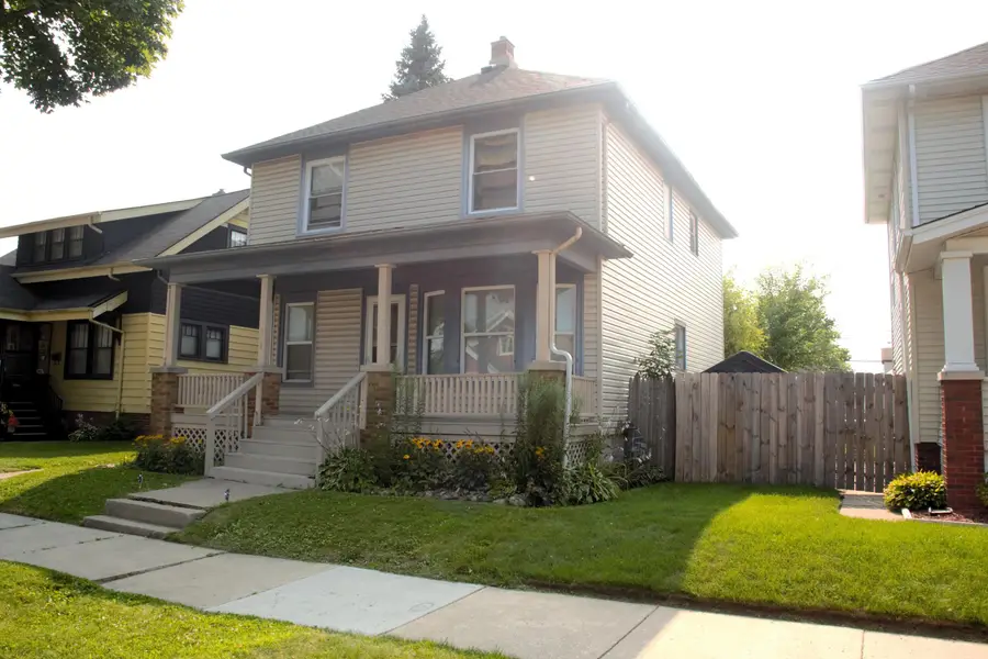 1328 Arthur Ave, Racine, WI 53405 - Image #2