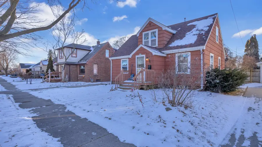 2410 S 17th St, Sheboygan, WI 53081 - Image #2