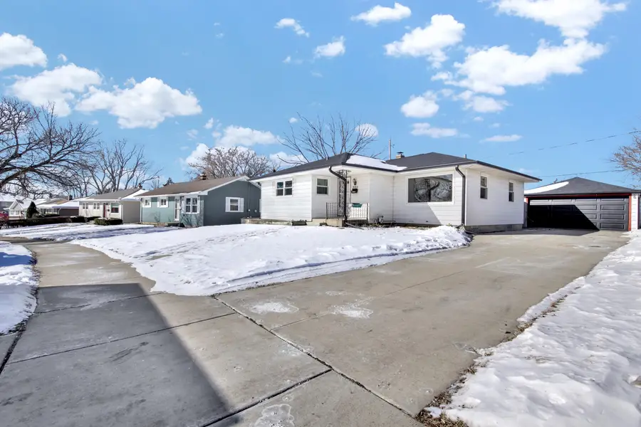 3124 Windsor Dr, Racine, WI 53404 - Image #3