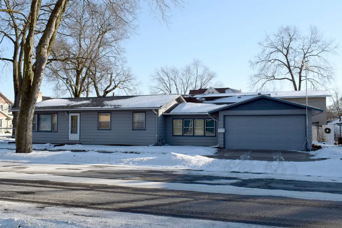 526 Winnebago St, La Crosse, WI 54601 - Image #1